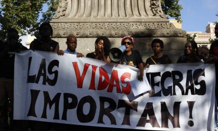 Unas 50 ONG piden una investigación internacional sobre la tragedia Melilla