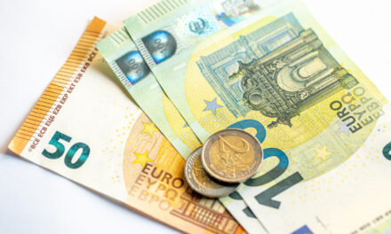Monedas y billetes falsos: así puedes evitar en pocos segundos una estafa (casi) segura que dañará tu bolsillo