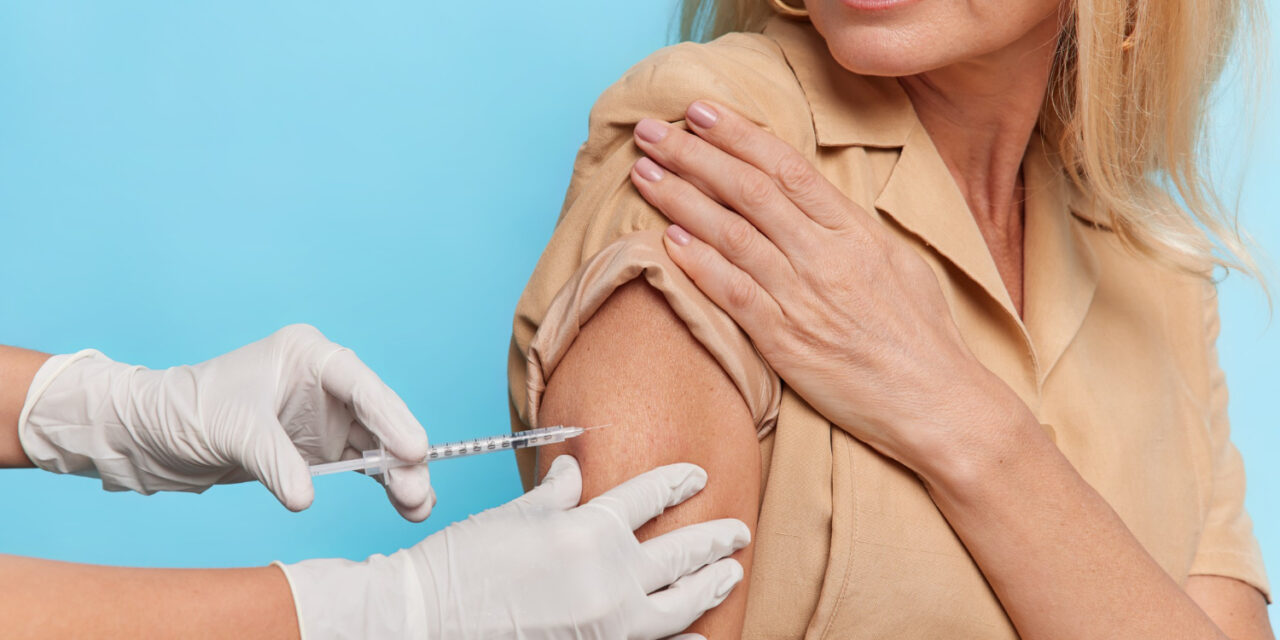 Una generación sin vacuna frente al papiloma humano: «La tasa de vacunación en mujeres adultas es muy baja pese a los beneficios»
