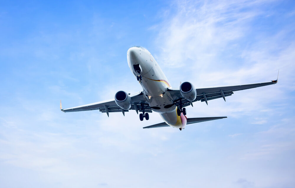 Un catedrático en Ingeniería Aeroespacial advierte: «Las turbulencias se están agravando por el cambio climático»