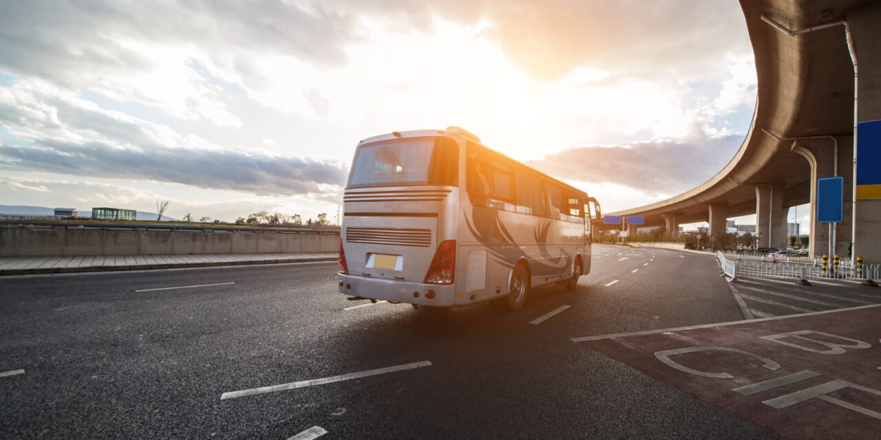 Las autoridades mexicanas encuentran 407 migrantes «abandonados» en tres autobuses en el sur del país