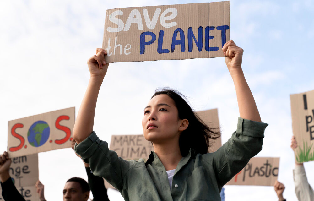 Salvar el planeta a golpe de denuncia: las claves del primer litigio climático en España que llega al Constitucional