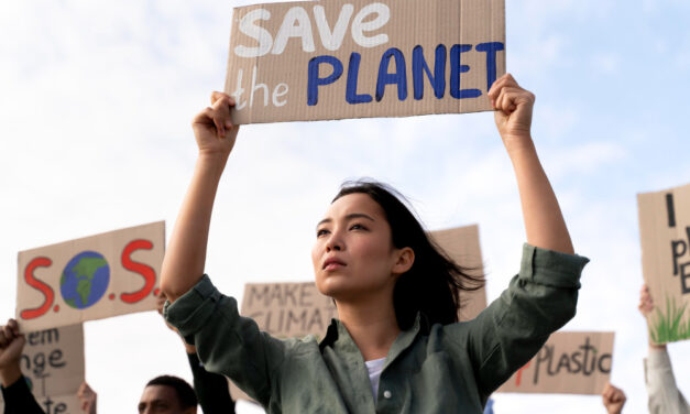 Salvar el planeta a golpe de denuncia: las claves del primer litigio climático en España que llega al Constitucional