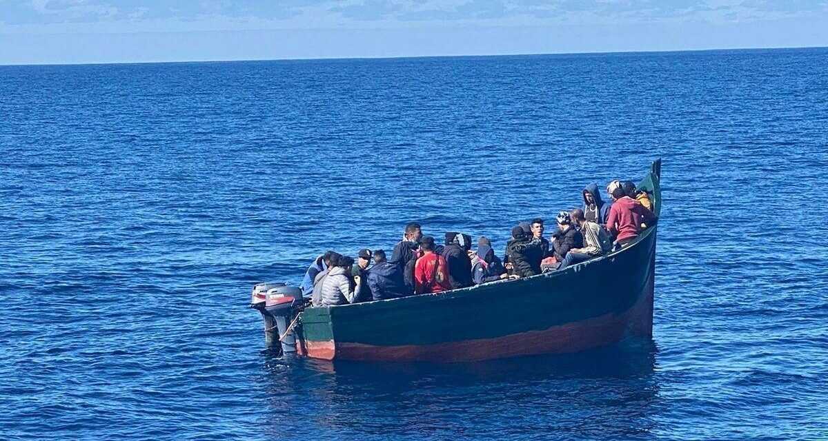 Las llegadas irregulares de inmigrantes a España suben un 137% en los primeros cinco meses de 2024