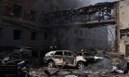 Una persona muerta y 16 heridas por la explosión de un coche bomba en Tailandia